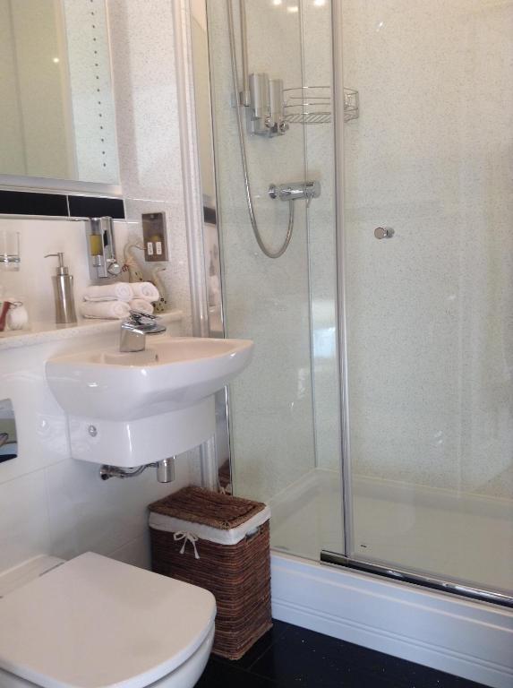 كينلوشليفن Allt Na Leven Guest House المظهر الخارجي الصورة